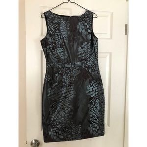 Size 8 by Annie Klein like new